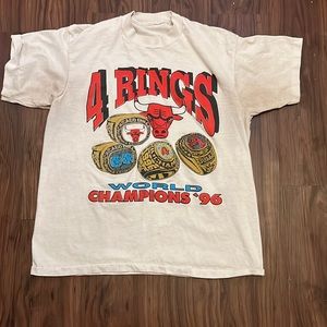 Vintage Chicago Bulls 1996 championship T-shirt